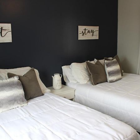Lakeview Motel & Cottages Sauble Beach Extérieur photo